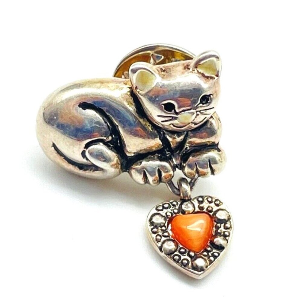 Vintage Silver Tone Cat Brooch With Heart Charm Kitty Kitten